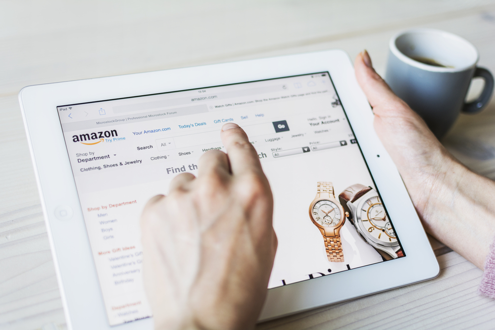 Jim Cramer Continues His 180 Degree Flip On Amazon.com, Inc. (AMZN)