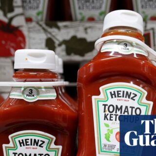Kraft Heinz to split a decade after merger in bid to revive growth | Food & drink industry
