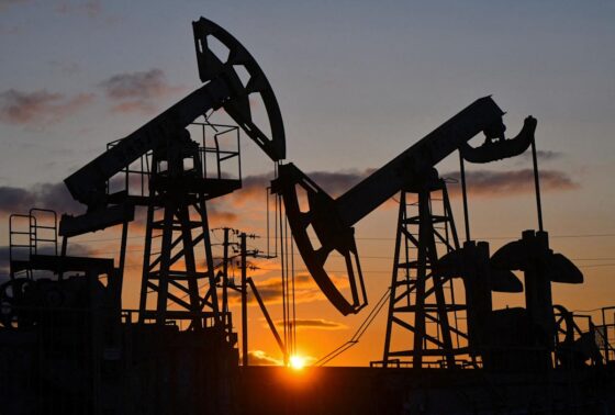Oil prices fall amid concerns about oversupply