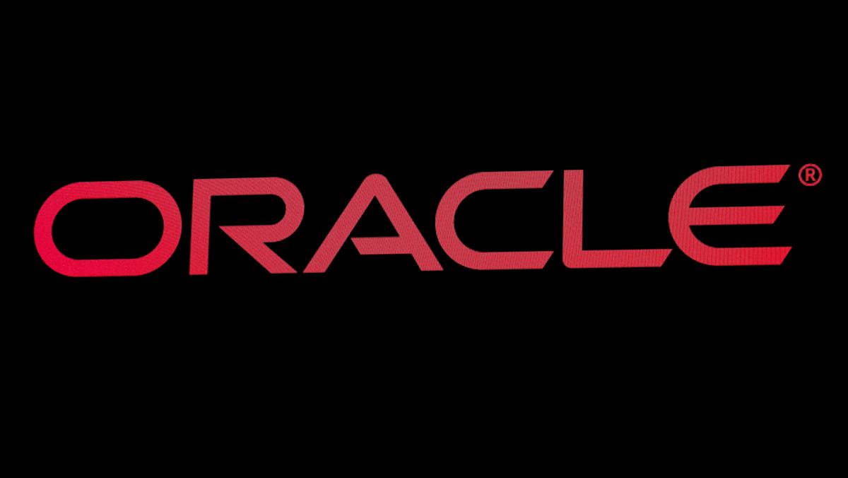 Oracle reverses gains, Micron Q4, stocks waver on Fed remarks