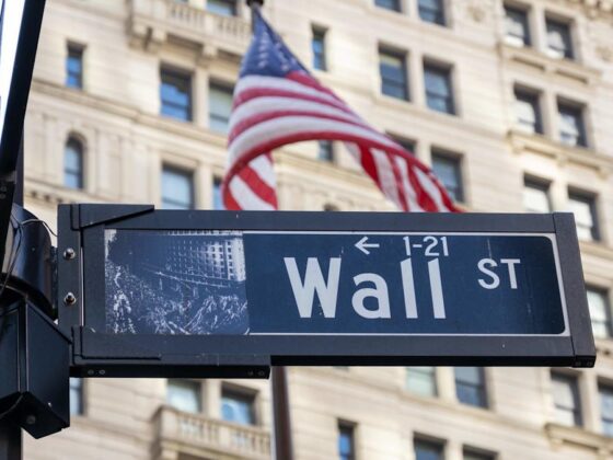 Record highs, long-term rates, gold vs bitcoin: Market takeaways