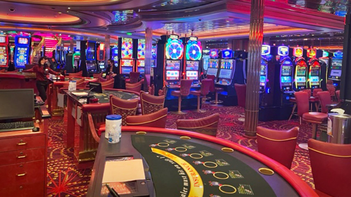 Royal Caribbean, Celebrity Cruises Make Big Casino Loyalty Change