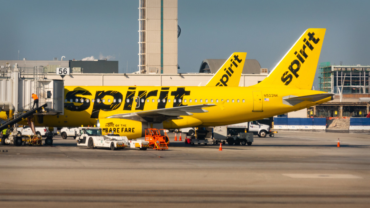 Spirit Airlines execs are still getting millions in bonuses