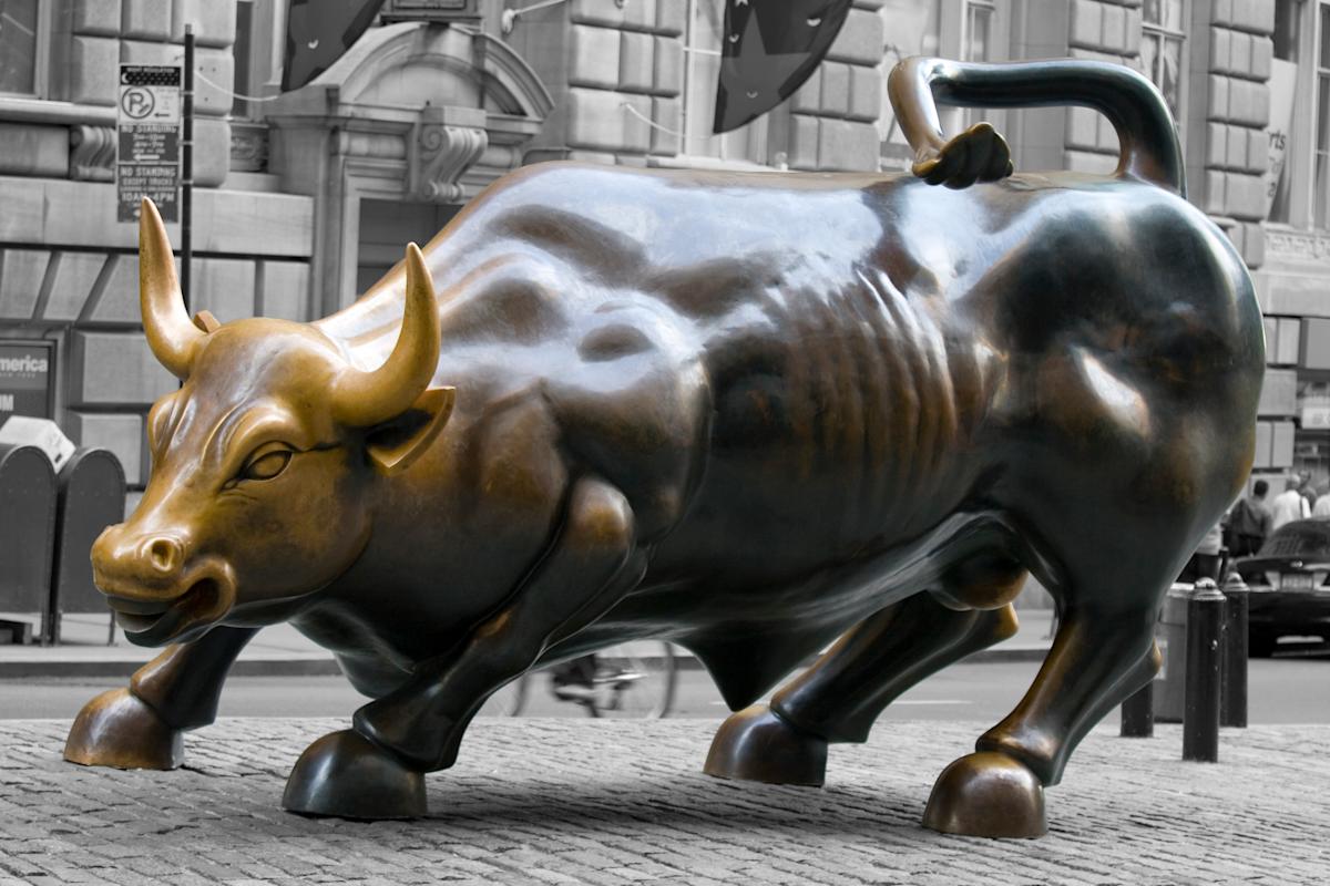 Stocks end third quarter on high note as Dow clinches record, Big Tech extends gains as AI trade rolls on