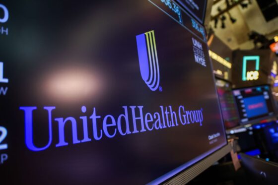 UnitedHealth Stock Soars; Fox Corp. Falters as Murdochs Reach Agreement