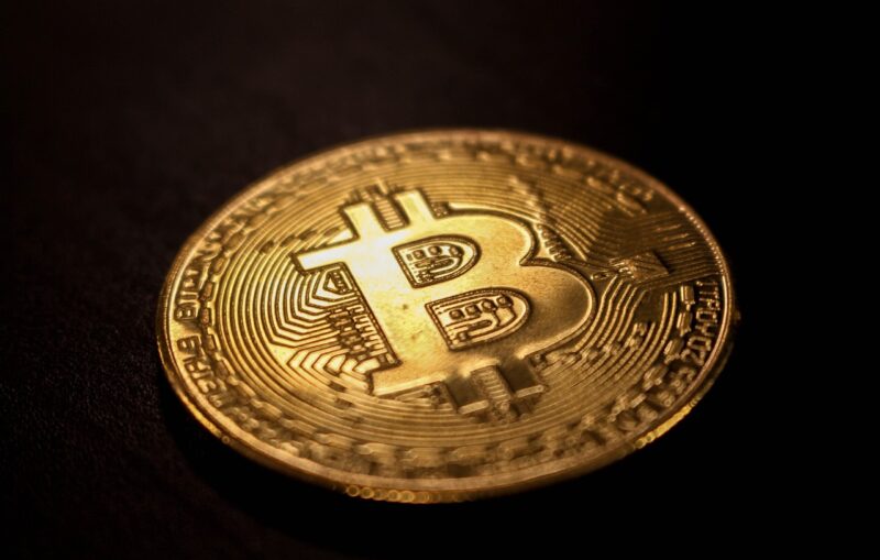 Why Bitcoin’s Portability Makes It Superior To Traditional Gold