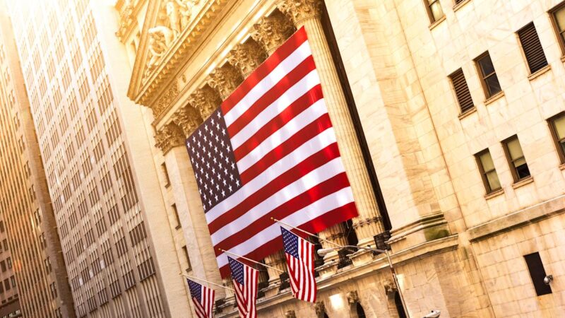 Dow, S&P 500 hit fresh records as gov’t shutdown continues