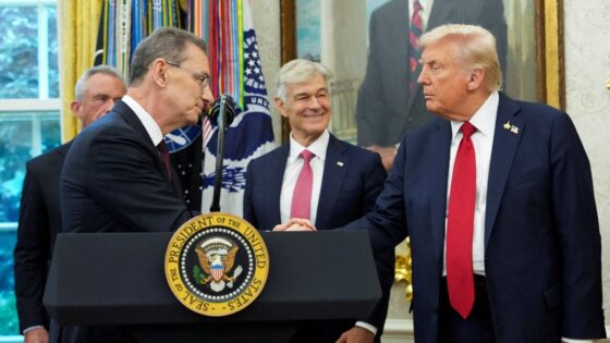 Tech stocks roll on and Pfizer soars after Trump deal