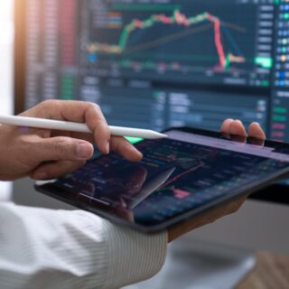 UK investors pull record amount from equity funds as they shun ‘sky-high stock markets’