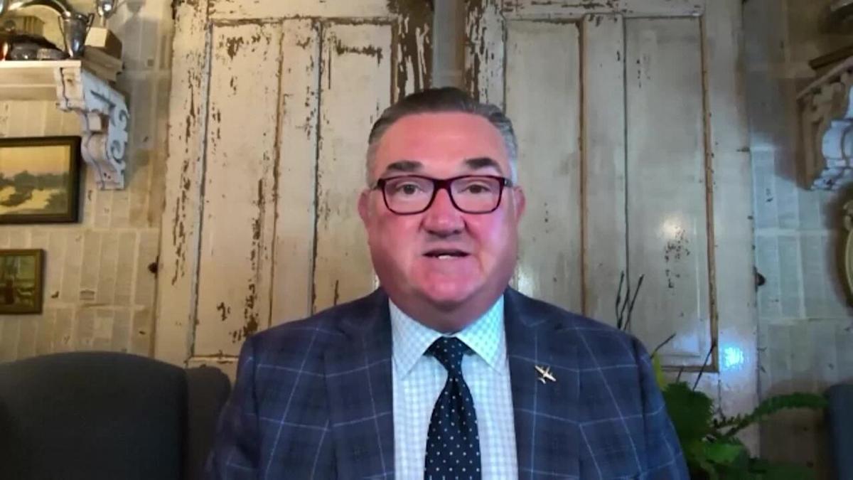 Wall Street closes with records, offsets shutdown uncertainties