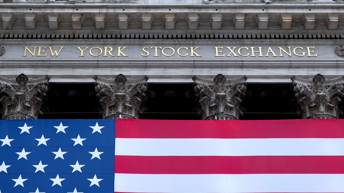 When could stocks sour if the gov't shutdown runs too long?